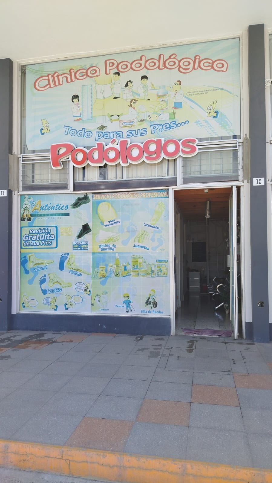 CLINICA PODÓLOGOS
