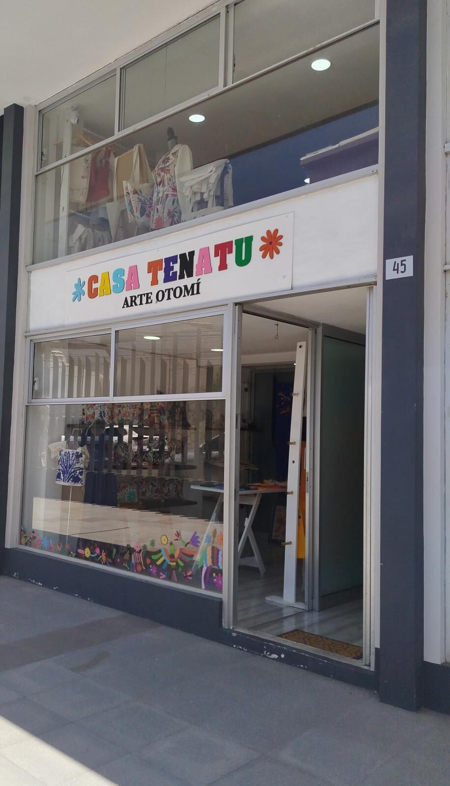 Casa Tenatu – Arte Otomí
